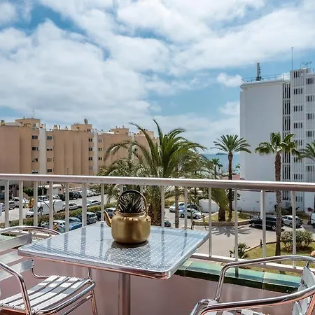 Tabbu Ibiza アパート